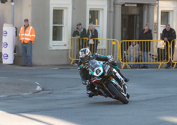 SB 06 Michael Dunlop 2 UK Honda prac 1 27MAY24