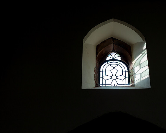 St Olaves inside 4