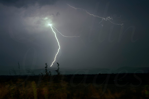 Lightning strike a 25 Jun 20