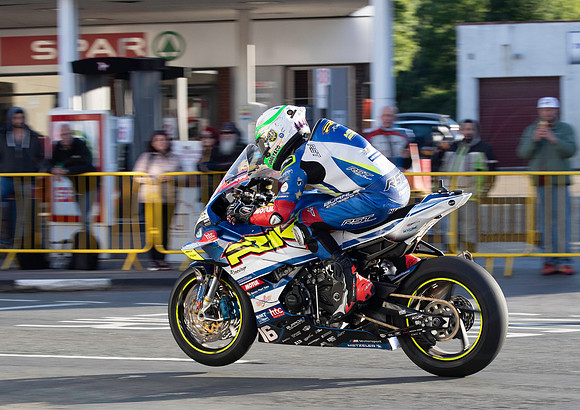 SupS 16 Dominic Herbertson UK BMW prac 1 27MAY24