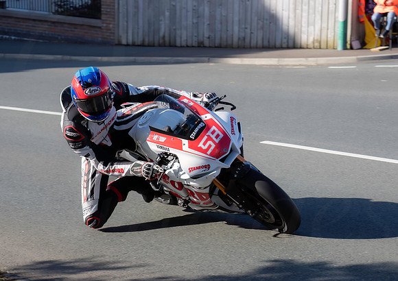 SupS 58 Jorge Halliday IOM Yamaha prac 2 29MAY24