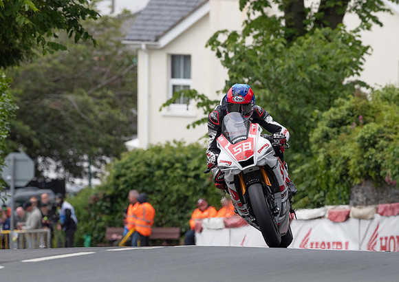 SupS 58 Jorge Halliday IOM Yamaha prac 3 31MAY24